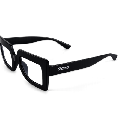 AERIS Triple Black — studio